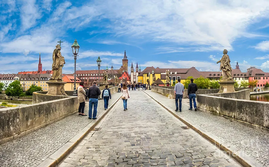 Alte Mainbrücke