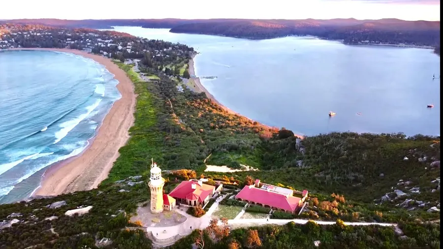 Barrenjoey Lighthouse