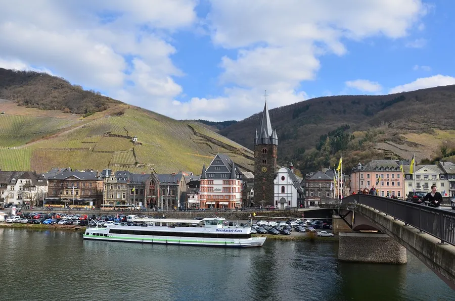 Bernkastel-Kues (Mosel Wine Region)