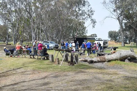 Black Cockatoo Bush Camp Hiking Trails
