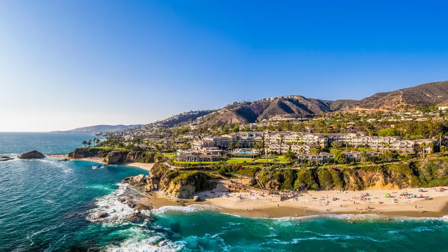 Broadway in Laguna Beach