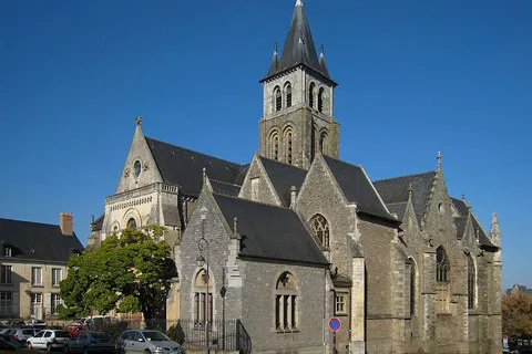 Cathédrale de la Sainte-Trinité de Laval