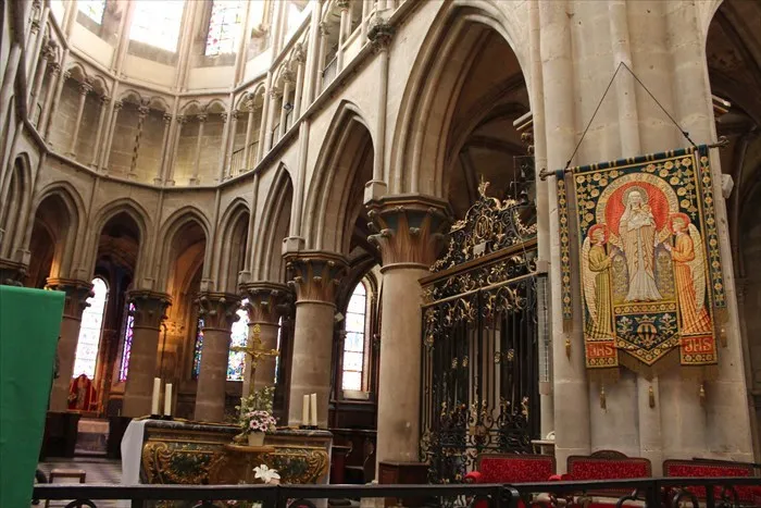Collégiale Notre-Dame de Semur-en-Auxois