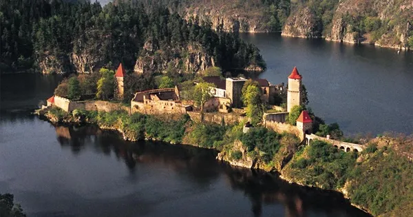 Dačice Chateau