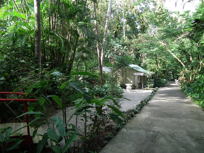 Diamond Falls Botanical Gardens