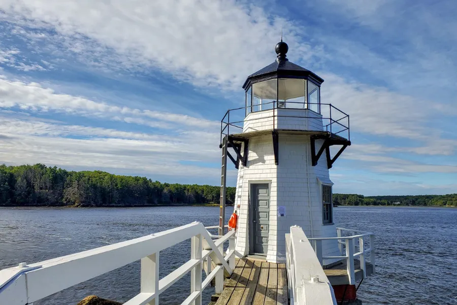 Doubling Point Lighthouse