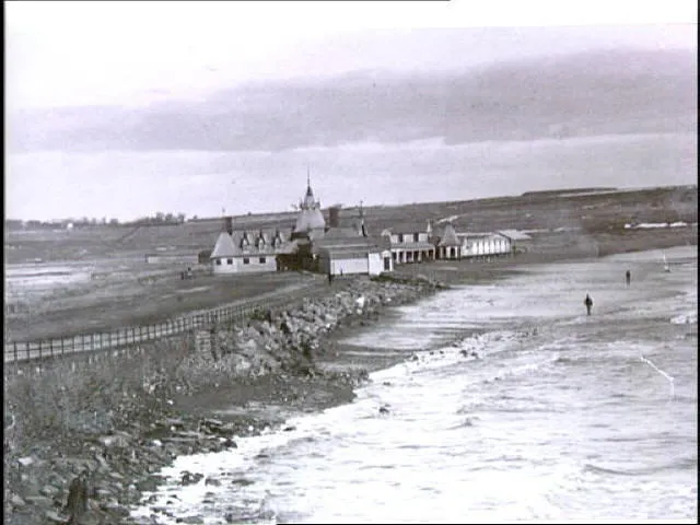 Easton's Beach (First Beach)