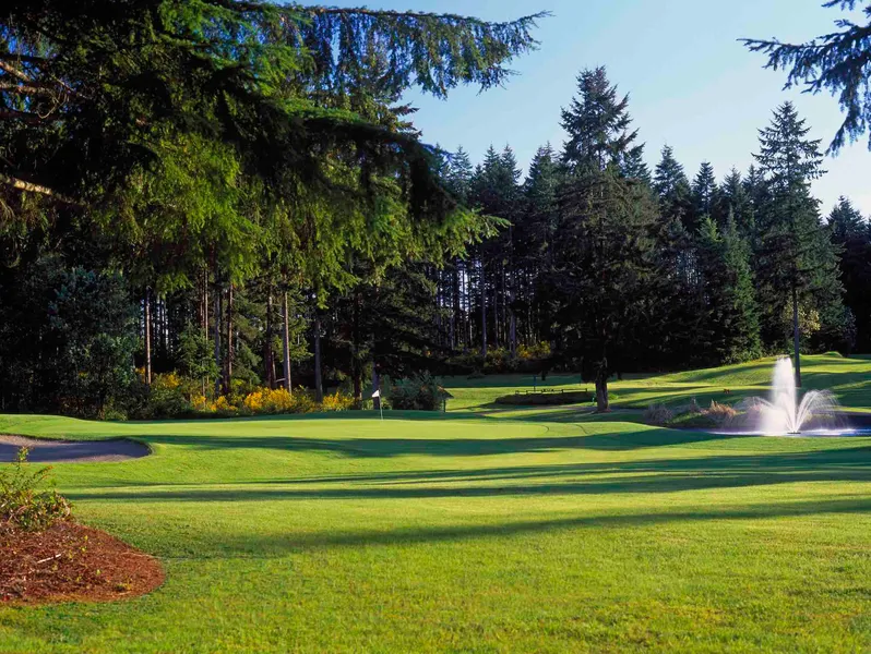 Gold Mountain Golf Complex