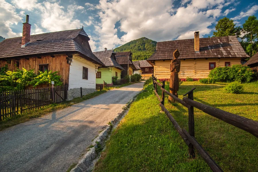 Hiking trails around Vlkolinec