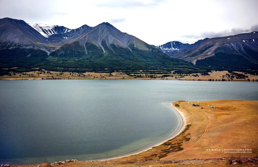 Khoton Nuur