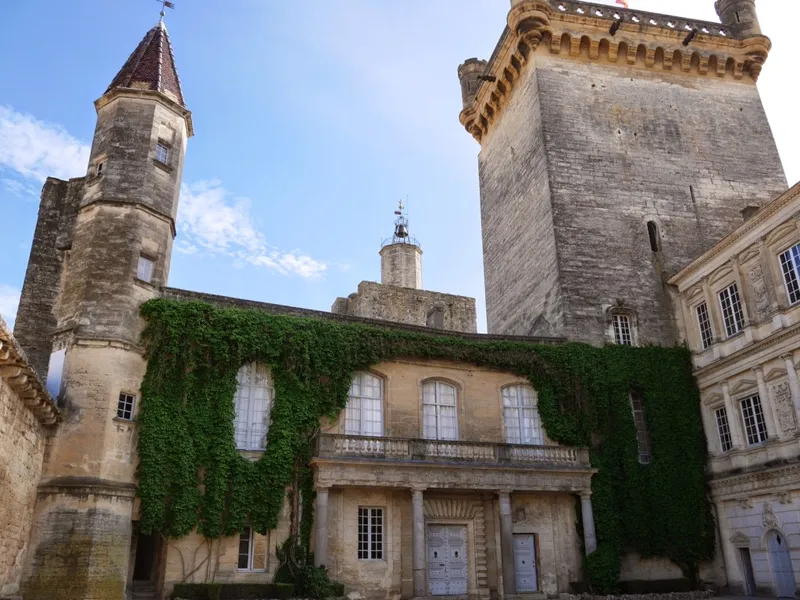 Le Duché d'Uzès (The Duchy of Uzès)