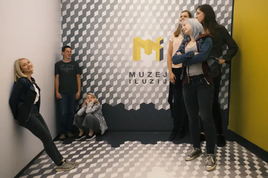 Museum of Illusions