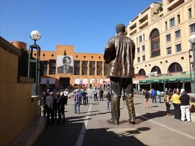 Nelson Mandela Square