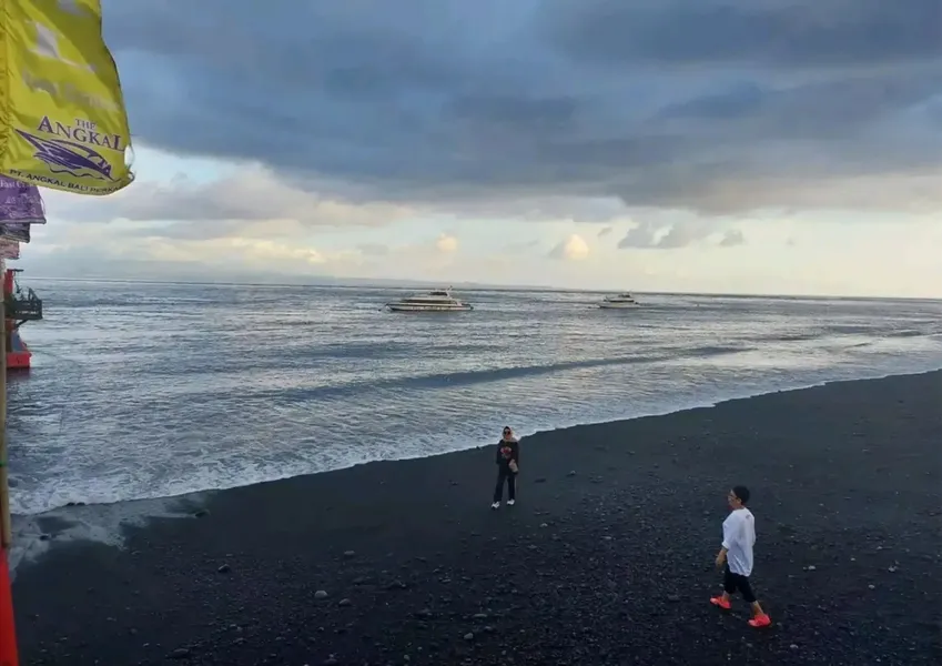 Pantai Kusamba