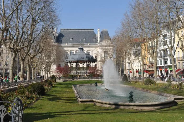 Place Jean Jaurès