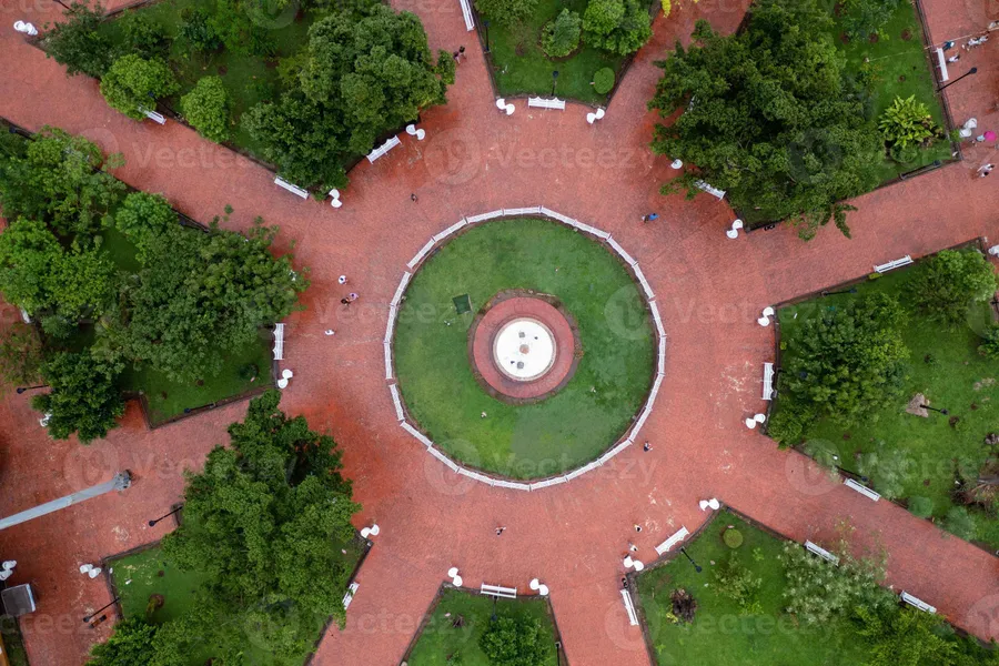 Plaza e Parque Francisco Canton Rosado