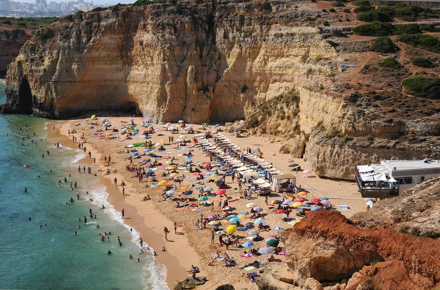 Praia dos Caneiros