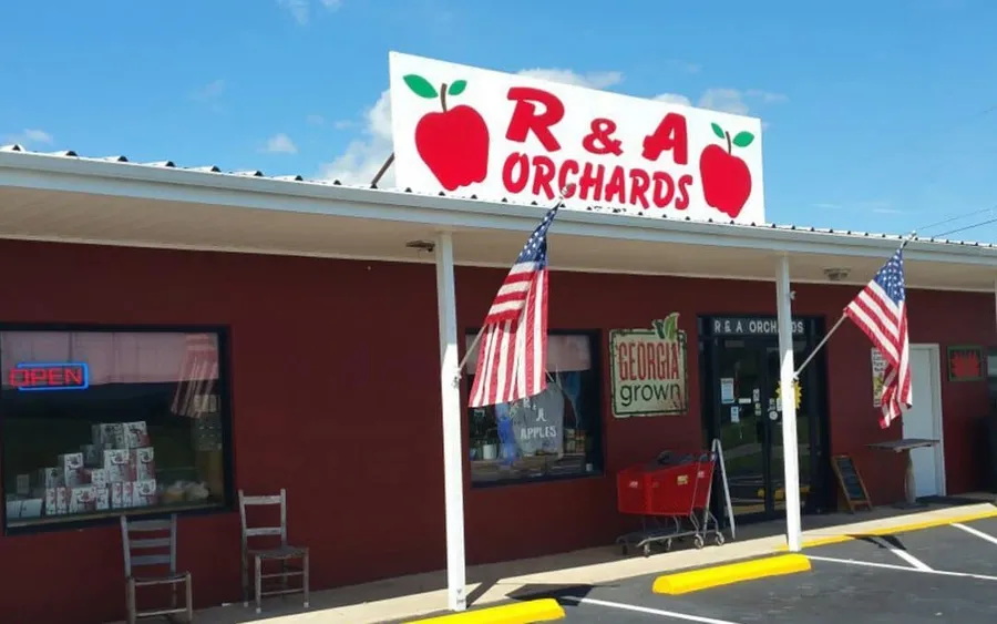 R & A Orchards