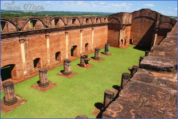 Ruinas de Jesús de Tavarangue