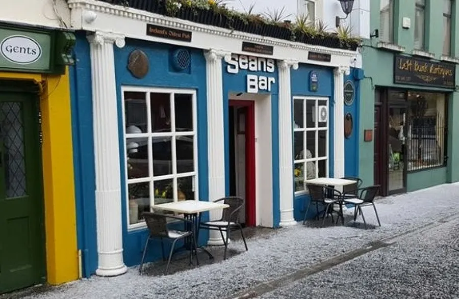 Sean's Bar