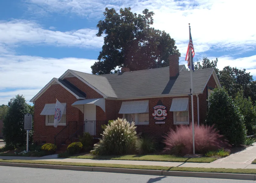 Shoeless Joe Jackson Museum and Baseball Library