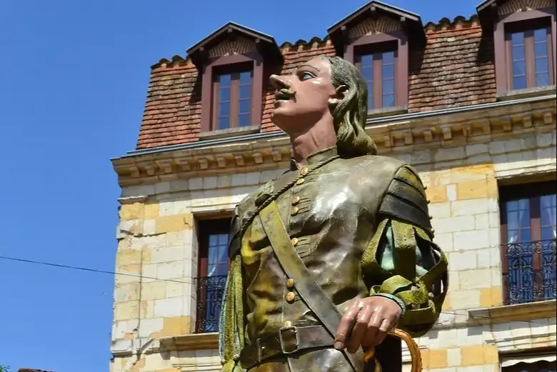 Statue de Cyrano de Bergerac