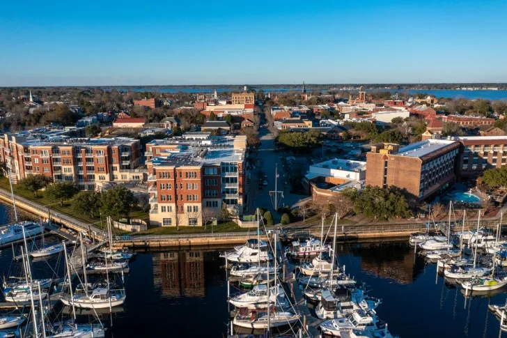 The Bruin - New Bern's Community Theatre