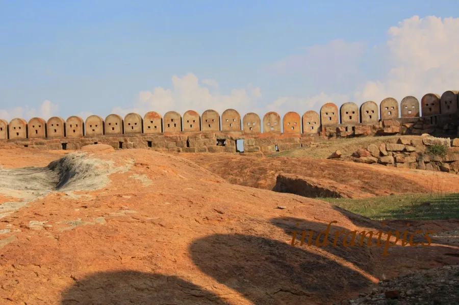 Thirumayam Fort