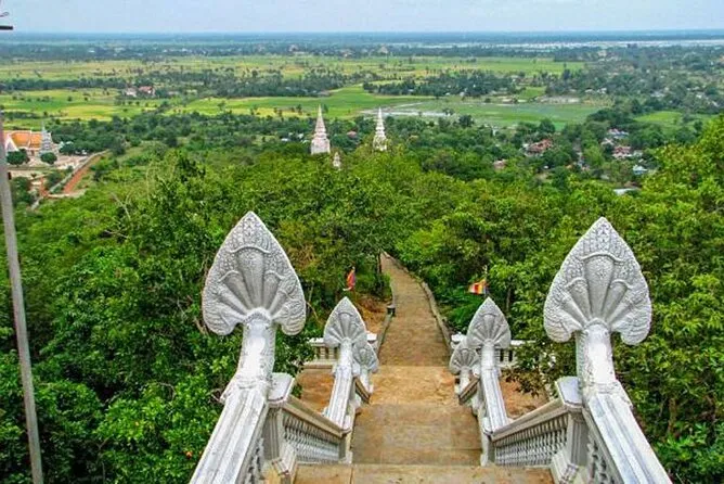 Vihara 1000 (Wat Vihear Ek Reach)