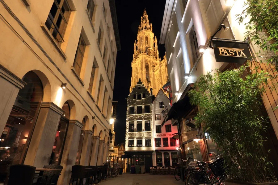 Flemish Feast: Top Authentic Restaurants in Antwerp