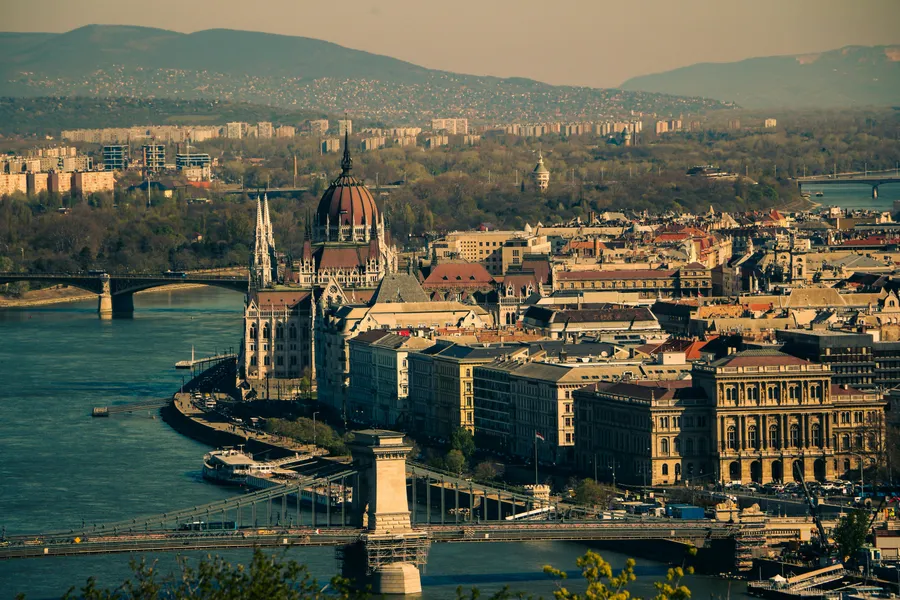 Danube Dreams: Mid-Range Budapest Hotels for Comfort and Value