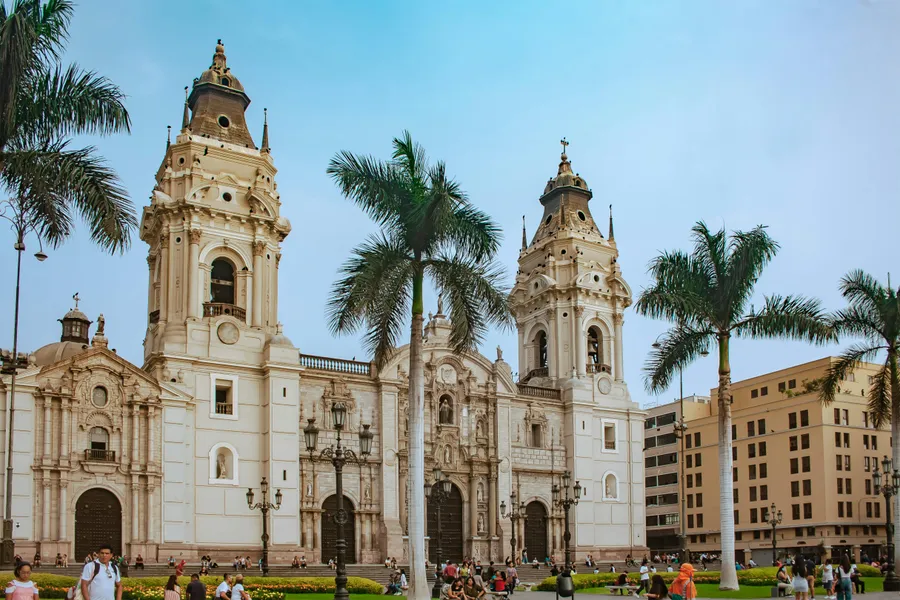 Comfort and Convenience: Mid-Range Hotel Gems in Lima