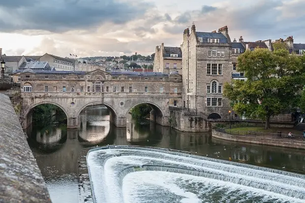 Local Flavours & Historic Walls: Best Restaurants in Bath, UK