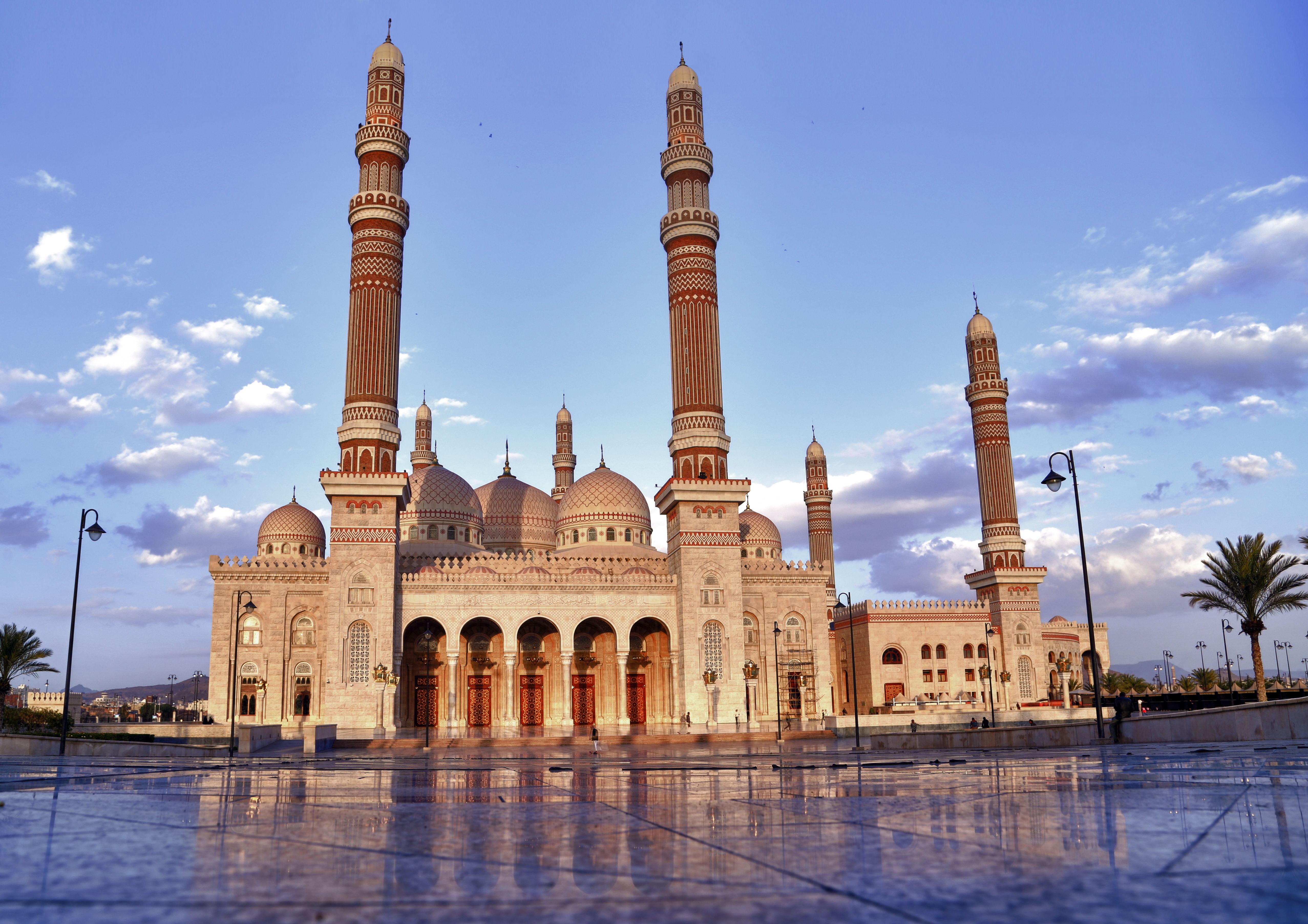 Al Saleh Mosque