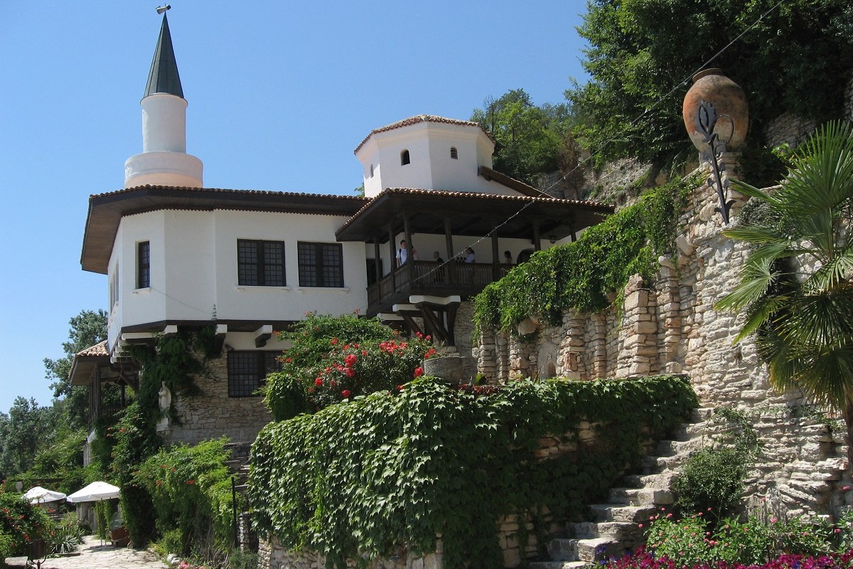 Balchik Palace (day trip)