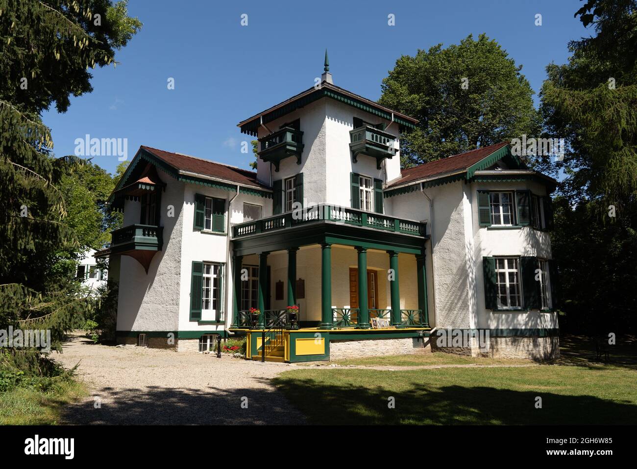 Bellevue House National Historic Site