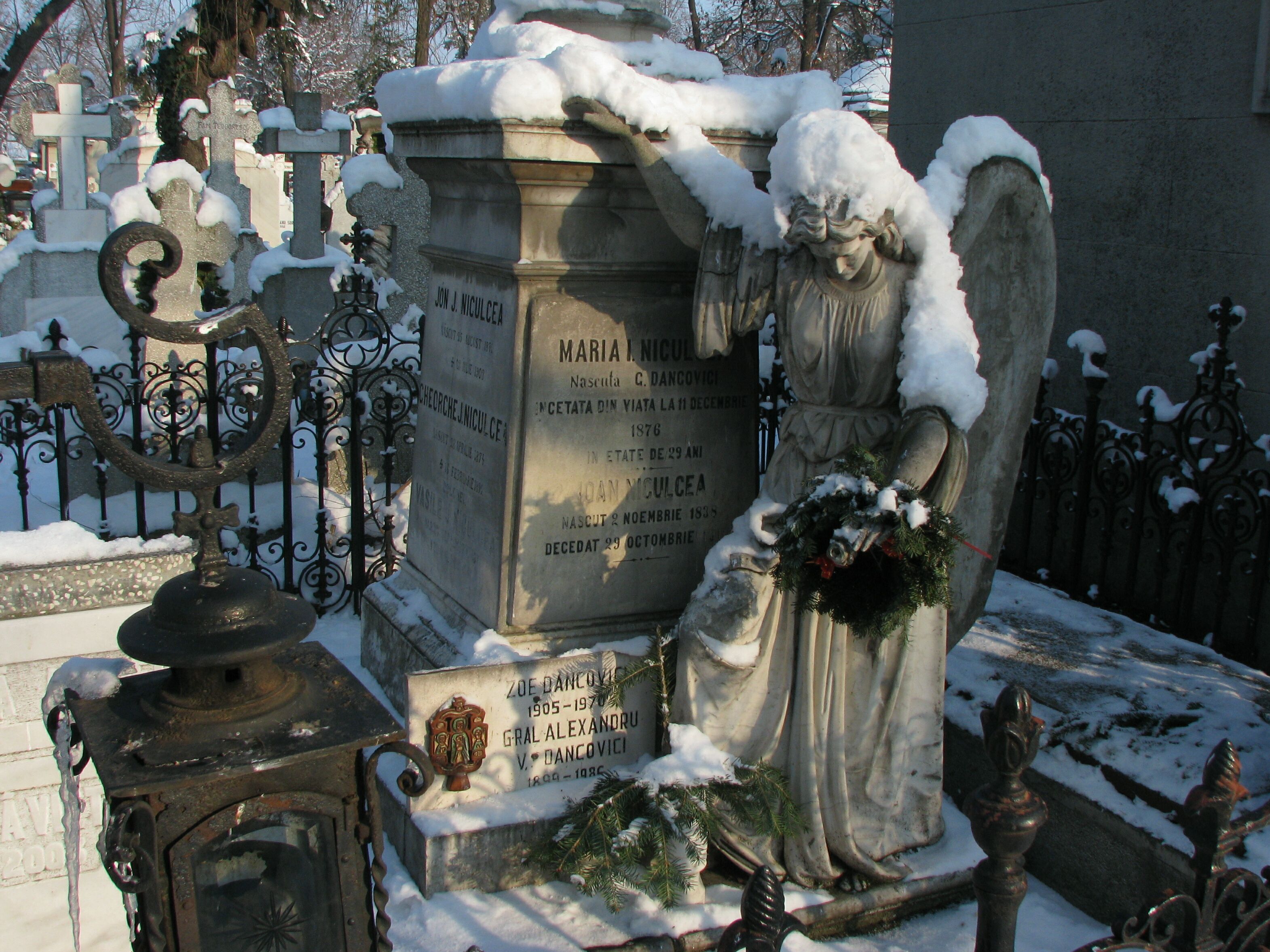 Bellu Cemetery