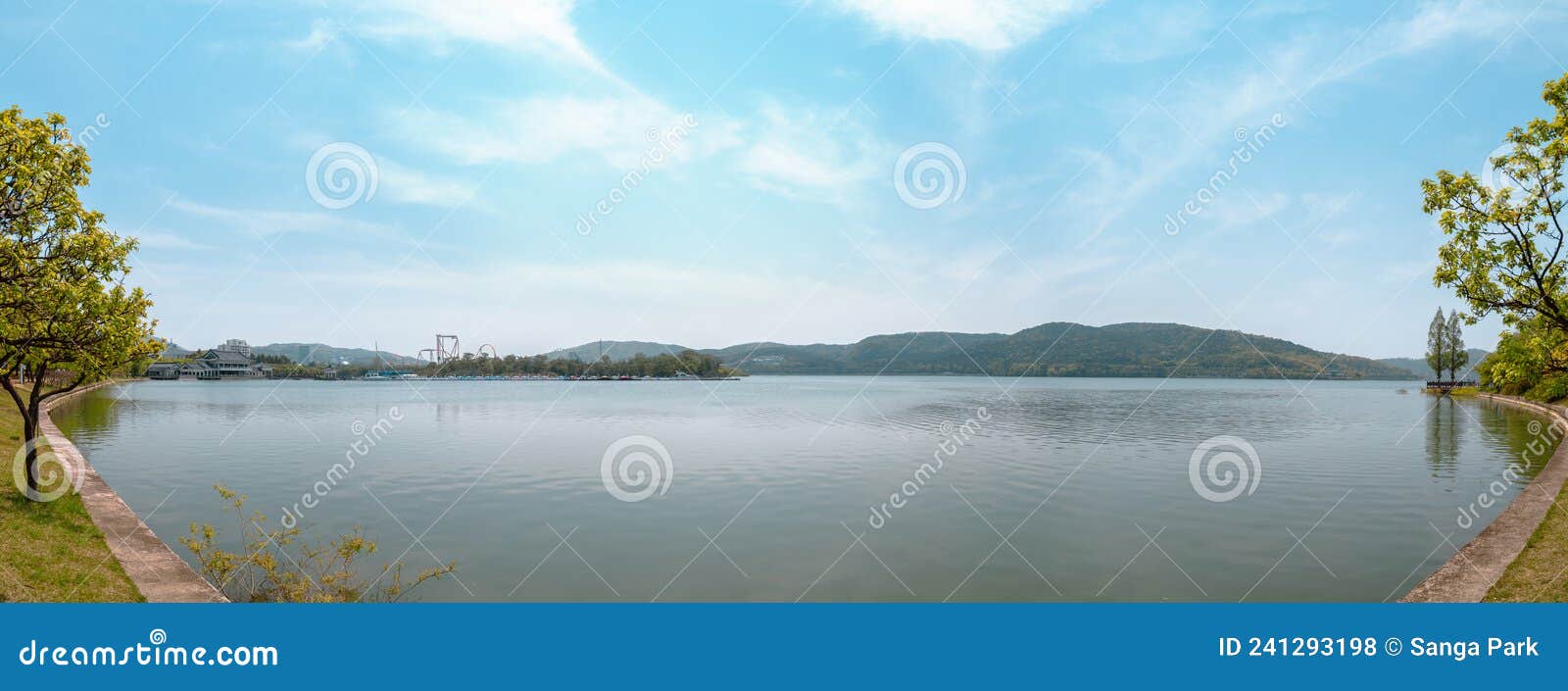 Bomun Lake