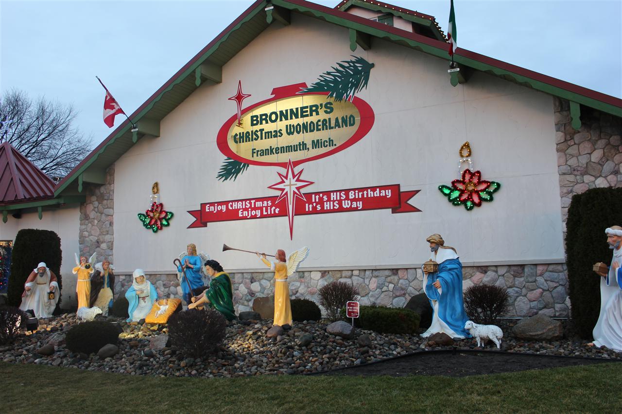 Bronner's CHRISTmas Wonderland