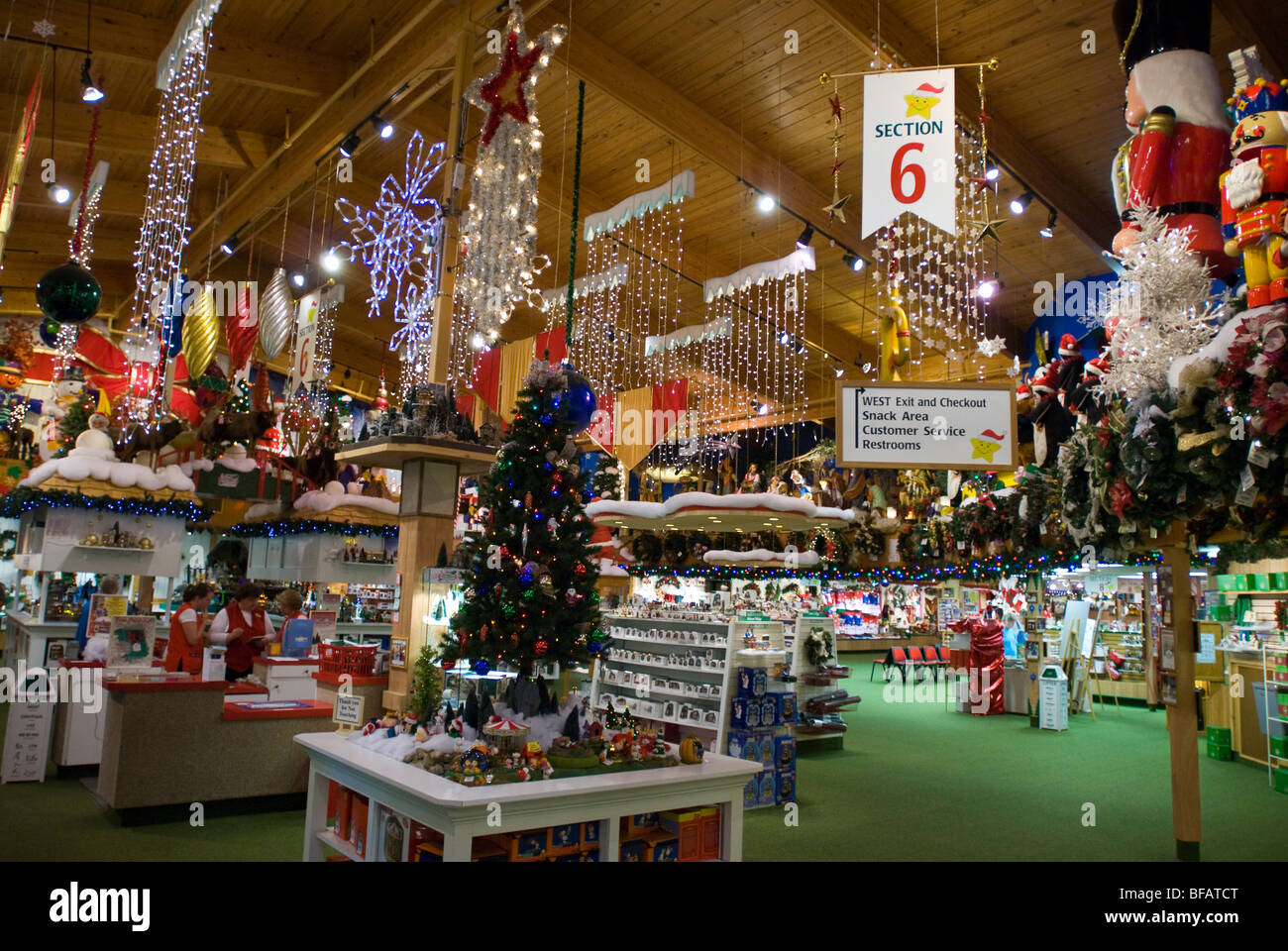 Bronner's CHRISTmas Wonderland