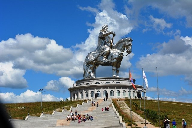 Chinggis Khaan Statue Complex