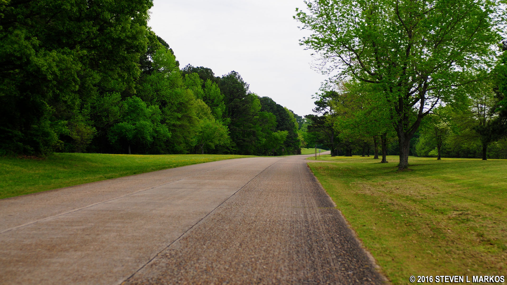 Colonial Parkway