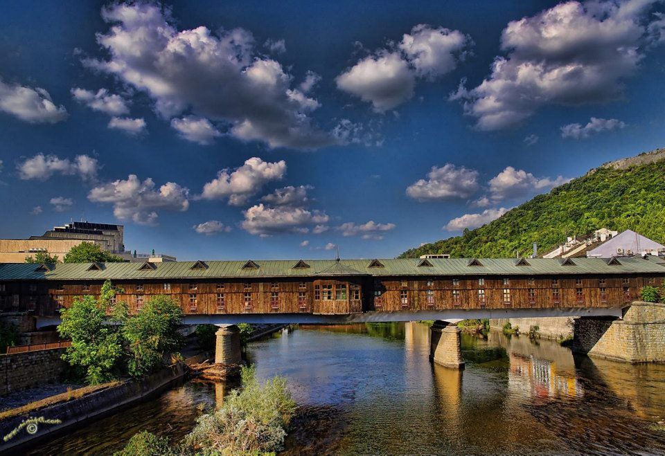 Covered Bridge Art Gallery