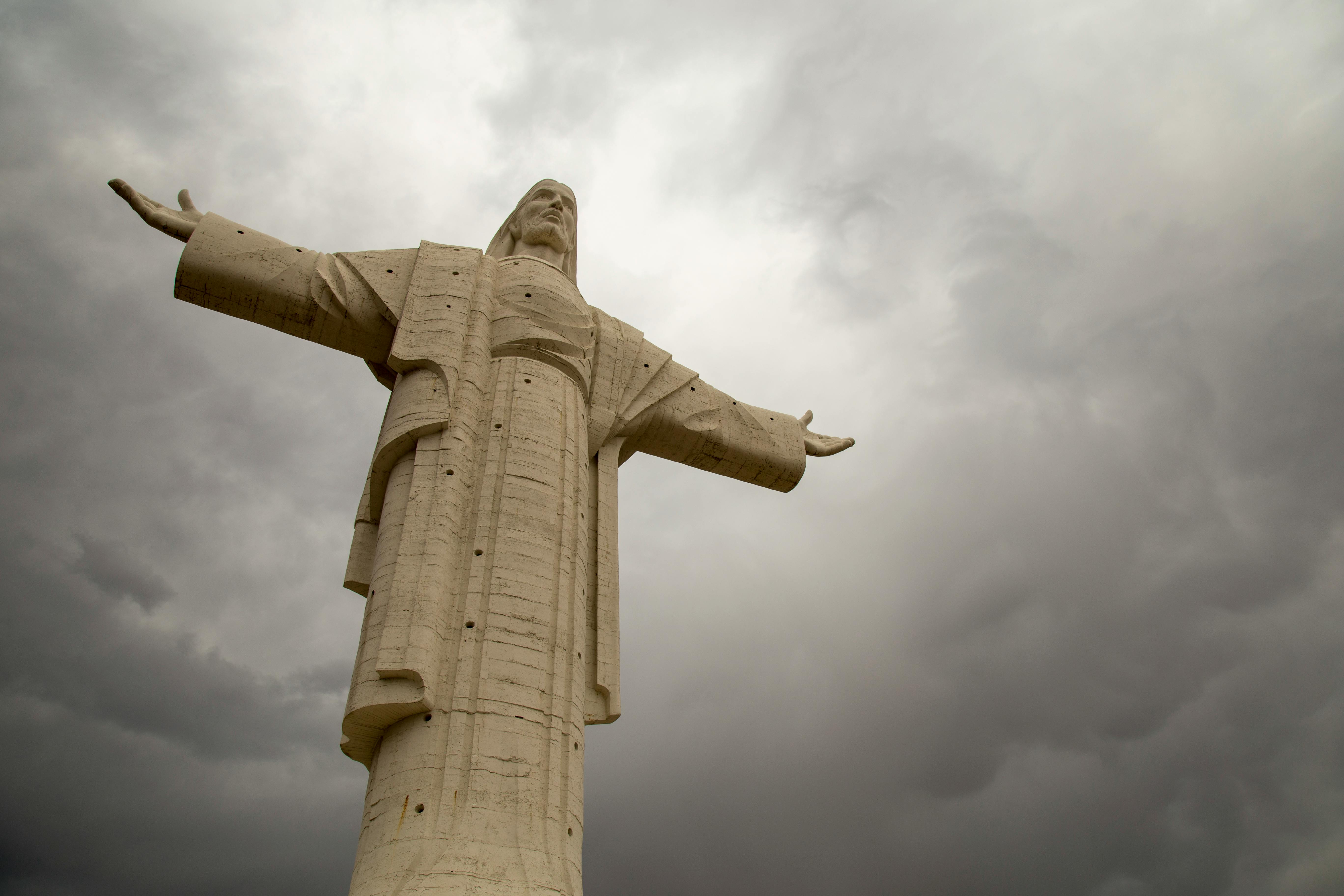 Cristo de la Concordia