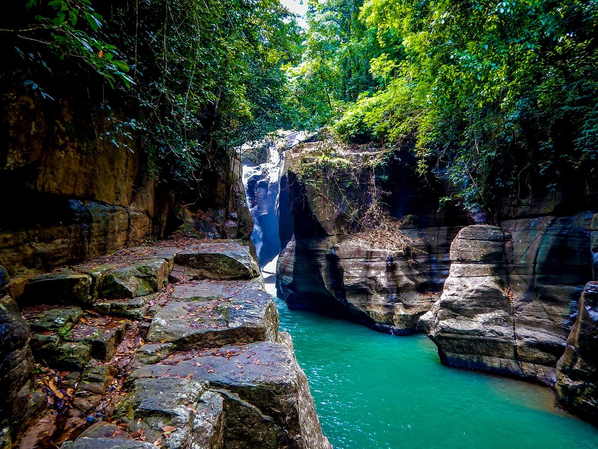 Cunca Wulang Waterfall