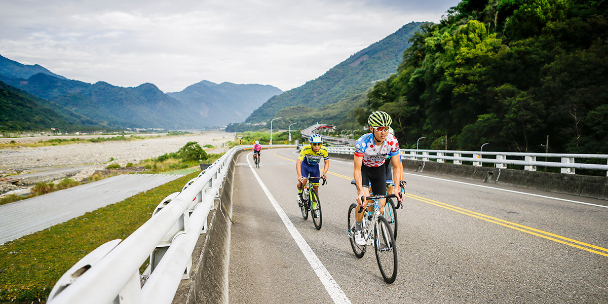 Cycling around Sun Moon Lake