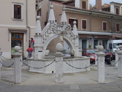 Da Ponte Fountain