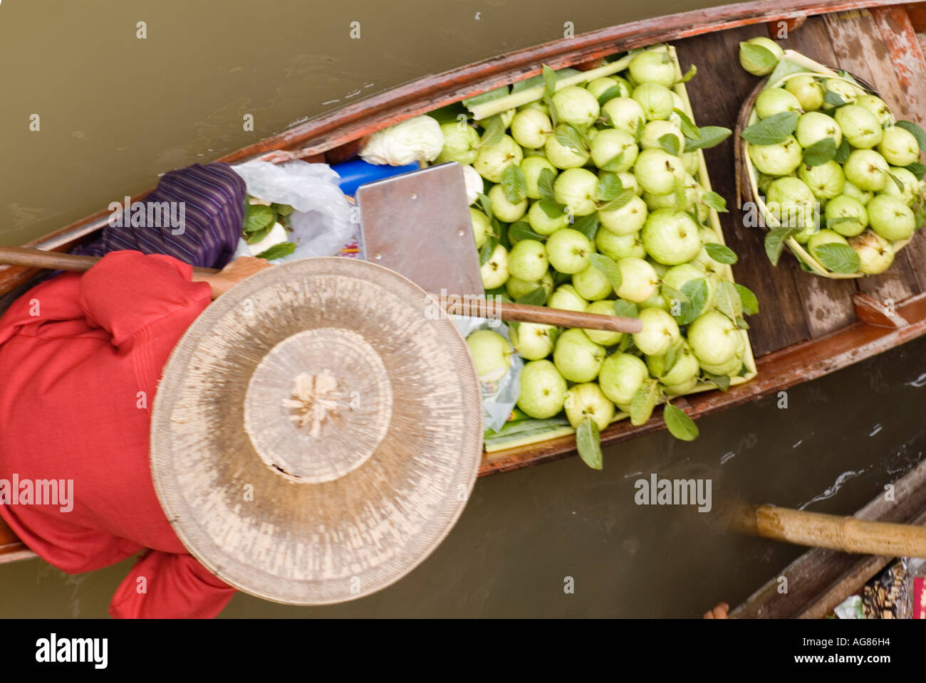 Damnoen Saduak Floating Market