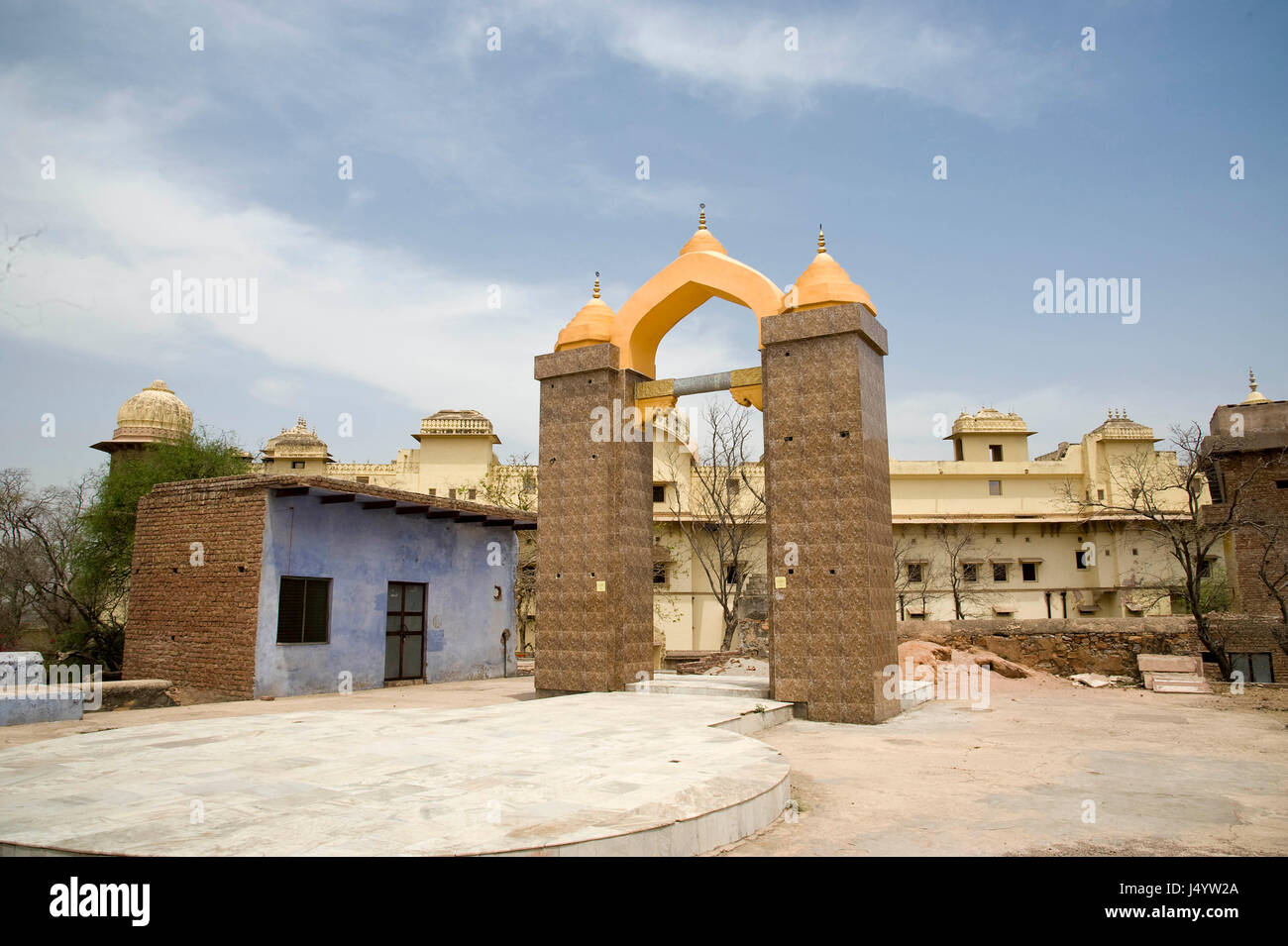 Dan Garh Temple