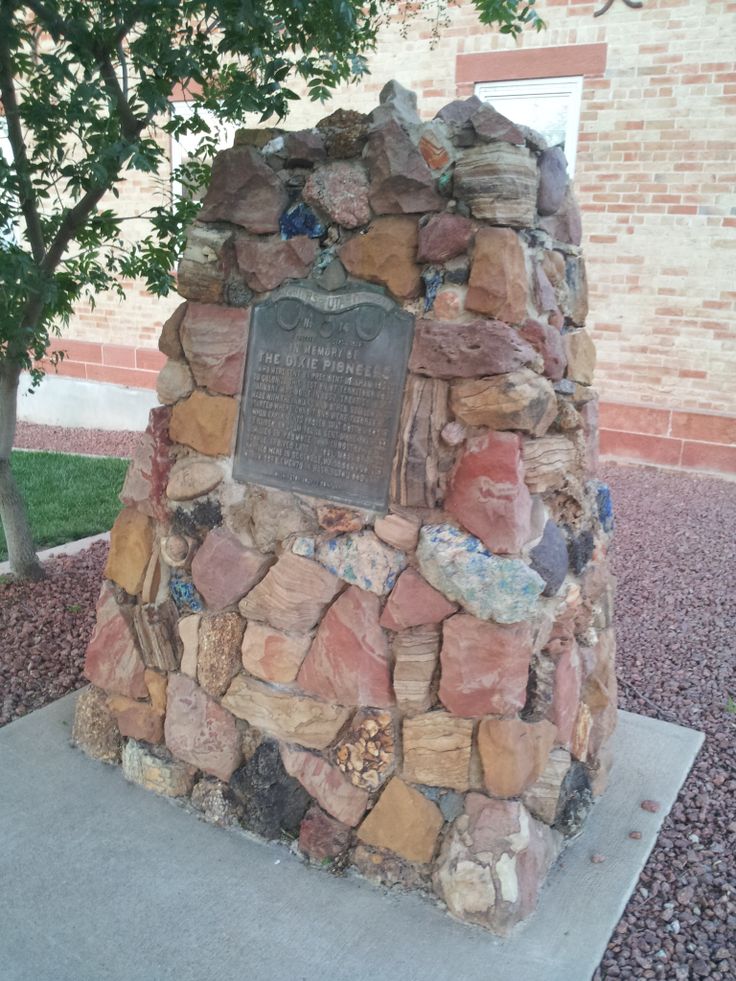 Daughters of Utah Pioneers Museum